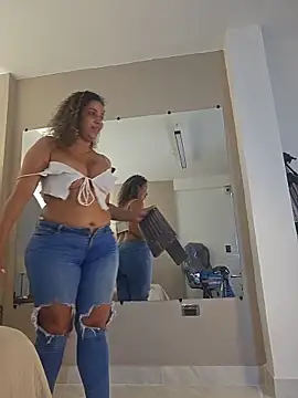 Chat +18 de ainaah_ ao vivo