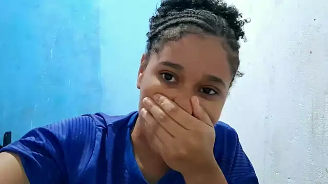 แชท XXX สดของ MadelynStamant