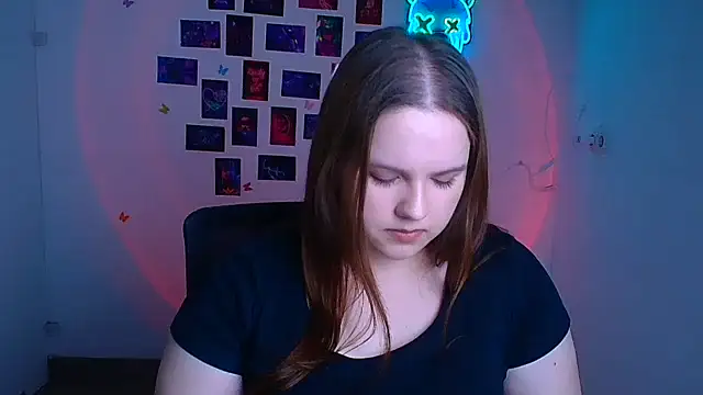 Kitty_Mia_Kitty Live XXX-Chat