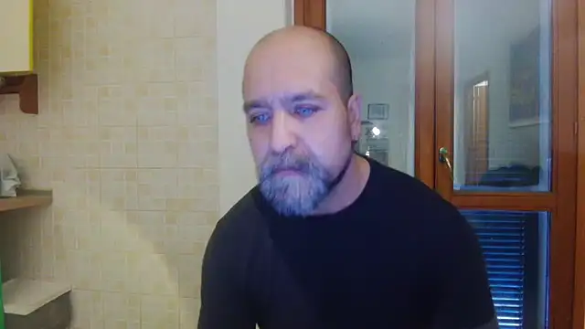 Chatroom XXX en direct de AMIRDIB2025