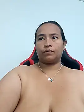 BustySexy_Nataly Chat XXX in diretta