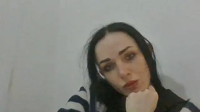 Trinsy_Love Chat XXX in diretta