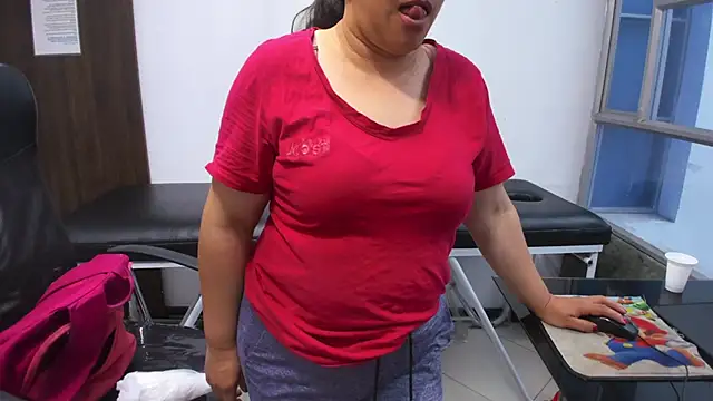 Czat XXX na żywo – LeilaSmith_