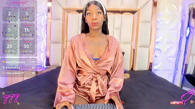 Czat XXX na żywo – Sarah_Adamss