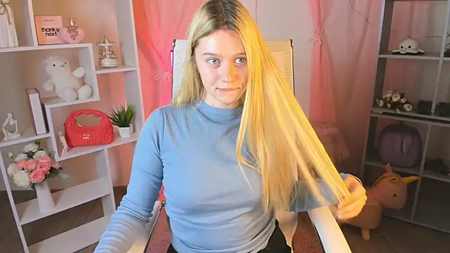 دردشة CelestineMauriac الجنسية المباشرة