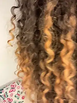 دردشة katniss_everdeen_ الجنسية المباشرة