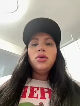 دردشة MeghanXO الجنسية المباشرة