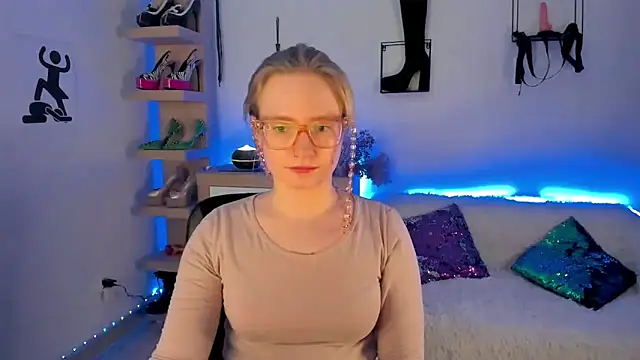 Chat +18 de NancyHottie ao vivo