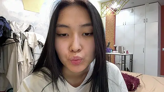 Chat +18 de SinaGervasi ao vivo