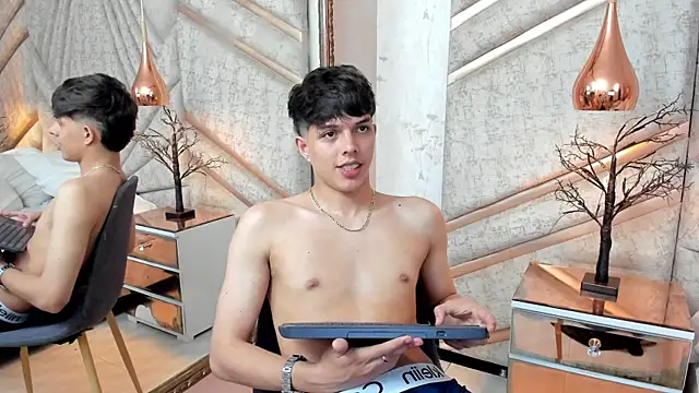 DamiaanXx live XXX chat