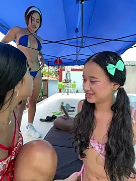 l0lita_emi Webcam Show