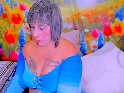 indianroxy: απευθείας συνομιλία ΧΧΧ