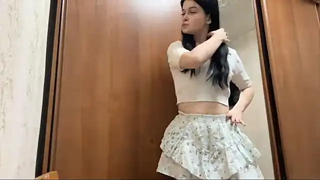 BellaLuxury 即時 XXX 聊天