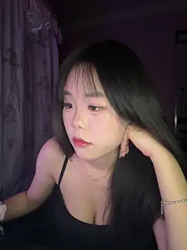 Emely-lysea's Live XXX Chat