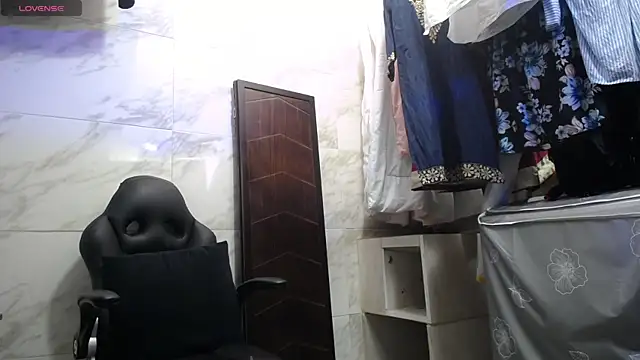 Živý XXX chat kyra_jeet