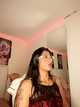 SamathaMay webkamerás műsora