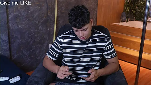 Ethan_occonor: онлайн-секс-чат