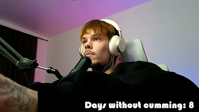 DENIS_HERE élő XXX-chatje