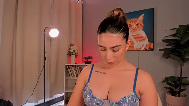 LiaPearce Chat XXX in diretta