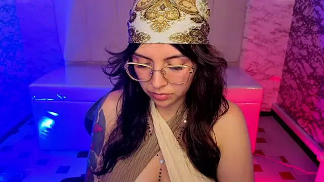 Chatroom XXX en direct de Hela_v