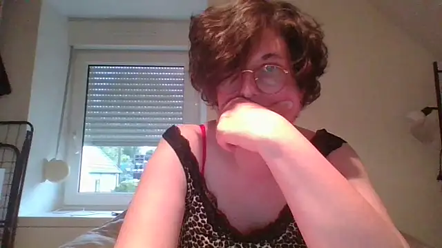 Pokazy przed kamerką – OIseauNoir88