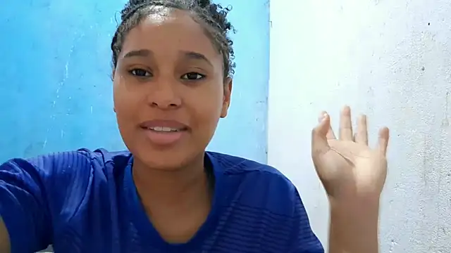 Chat +18 de MadelynStamant ao vivo