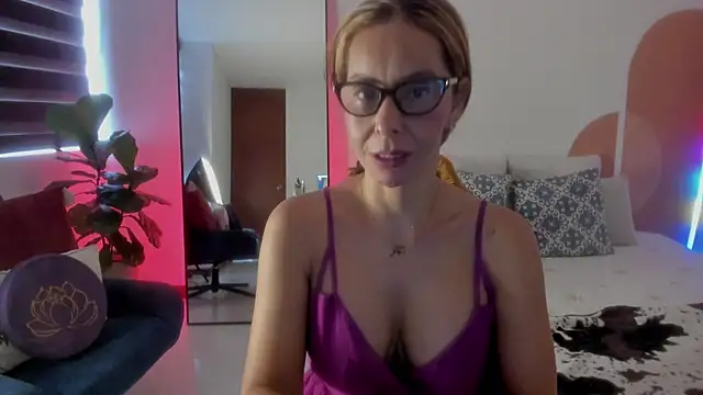 دردشة AvaCollinss الجنسية المباشرة