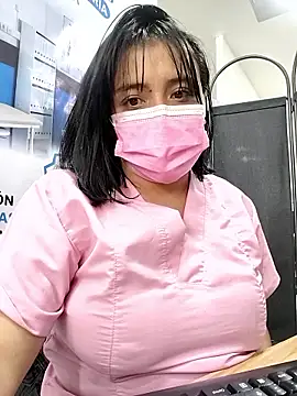 Nurse_Alice-7: онлайн-секс-чат