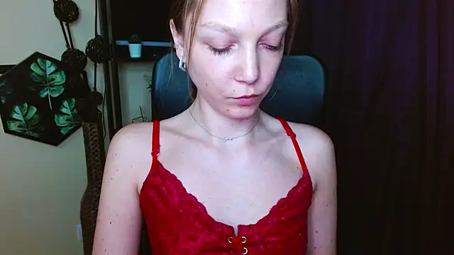 دردشة EmillyPlay الجنسية المباشرة