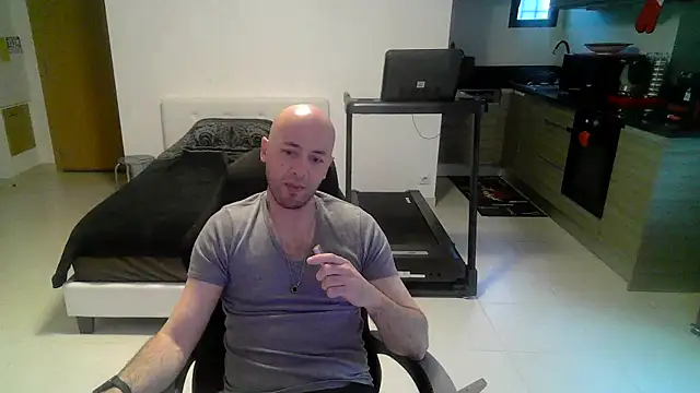 XXX chat uživo modela ALi_084