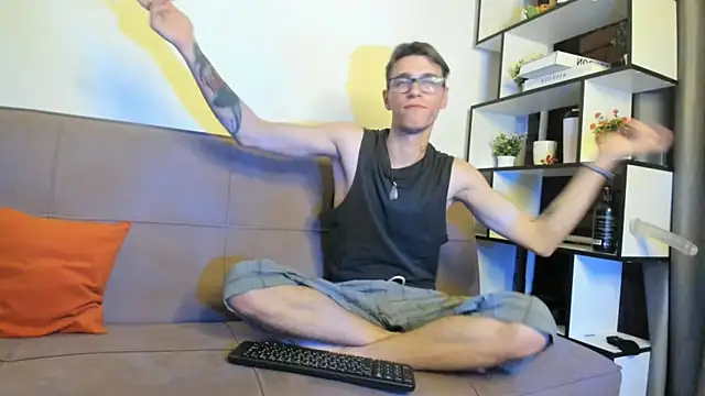 Shadow_blink: онлайн-секс-чат