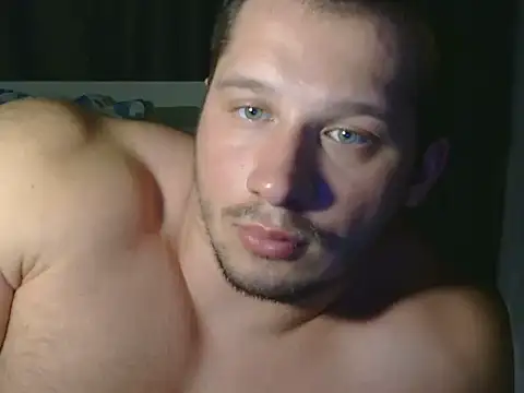 Show modela LionEdwin na web-kameri