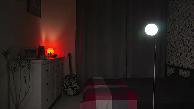 Czat XXX na żywo – PixieMeow_