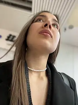 ICrazyOneIRL – Live XXX-chat