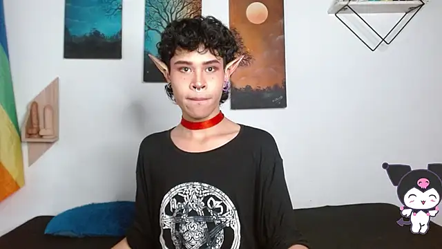 nicolai_a: διαδικτυακό σόου στην κάμερα