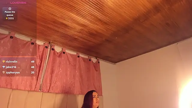 Chat XXX ao vivo de mia__gv