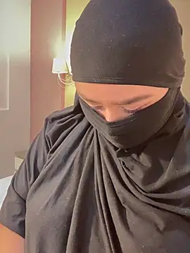 _zharaa: онлайн-секс-чат