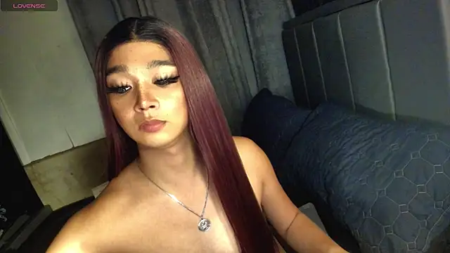 TrinityFucksYou 网络视讯表演