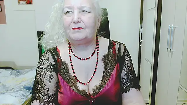 GrannyAlisa live XXX chat