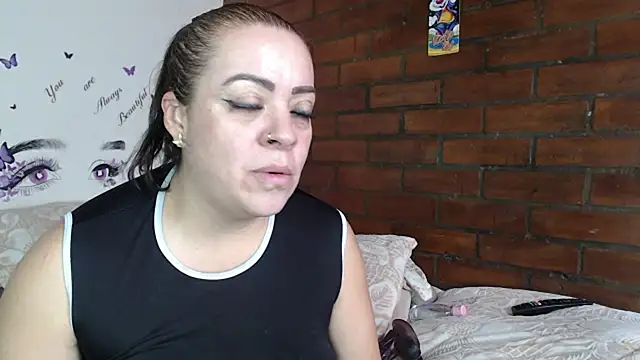 LIila28six 라이브 XXX 채팅