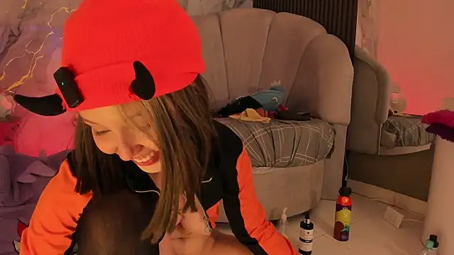 Katemoss70 Adlı Modelin Canlı XXX Sohbeti