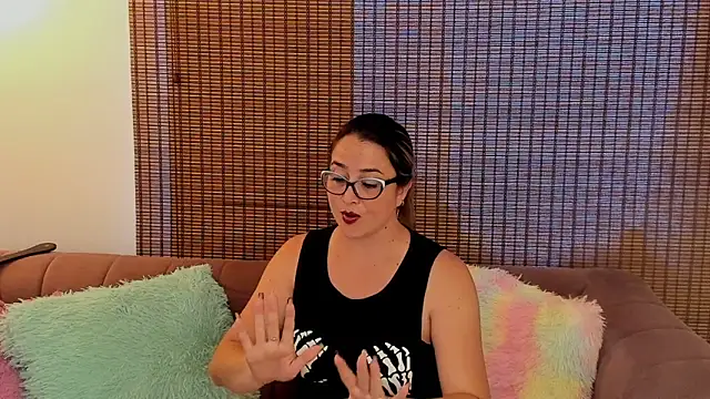 ariana_cross live XXX chat