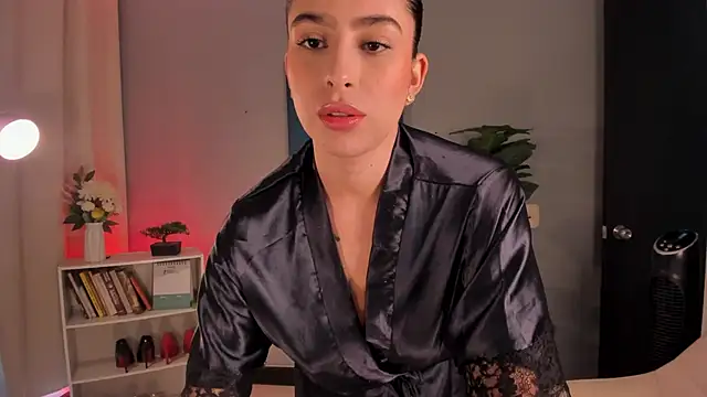 LiaPearce live XXX chat