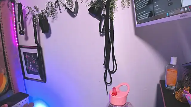 LillyCandy live XXX chat