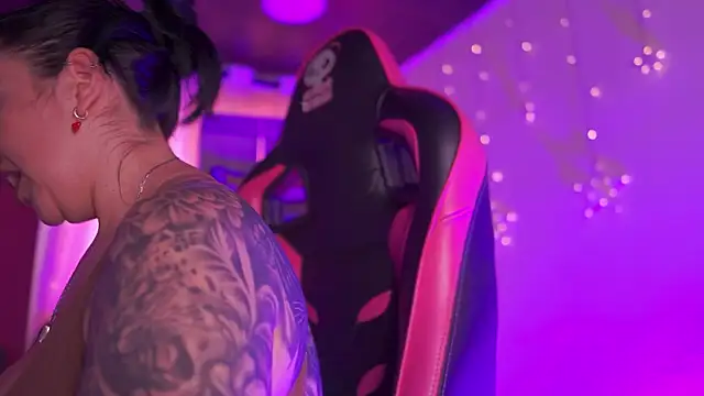 Chat XXX en directo de Madison_Mayer