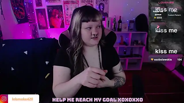 Bdsm_and_fries élő XXX-chatje