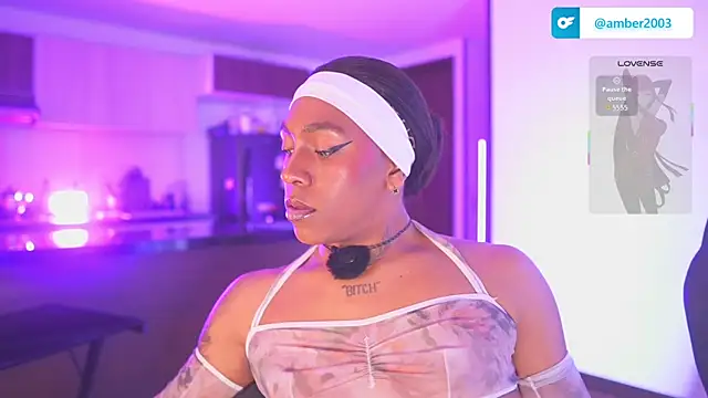 Chat +18 de AmberRaus ao vivo