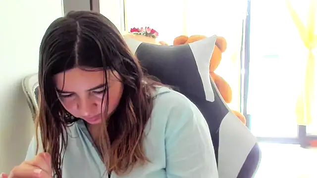 Živý XXX chat __Emma__11__Lecat_