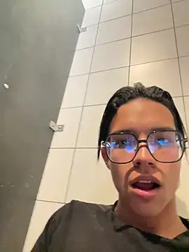 diegoand0911's Live XXX Chat