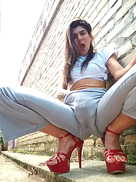 Yuky_ta Chat XXX live